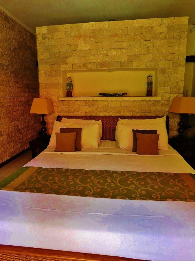 Villa Heliconia Семиняк Екстериор снимка