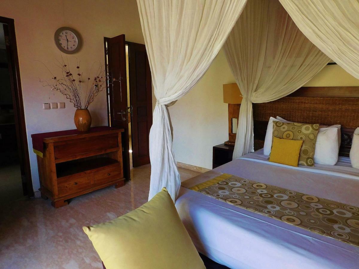 Villa Heliconia Семиняк Екстериор снимка